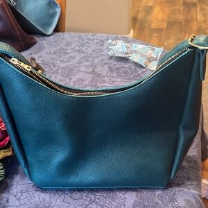 Elegant Teal Leather Shoulder Bag
